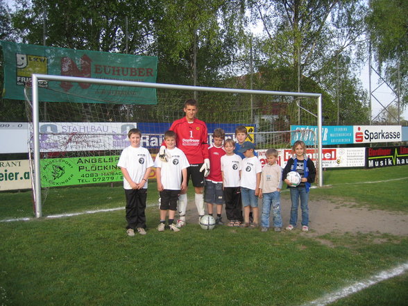 FUSSBALL UND FANS!!!!!!!!!!!!!!!!!!!!!!! - 