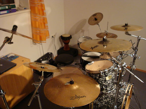 Drums... - 