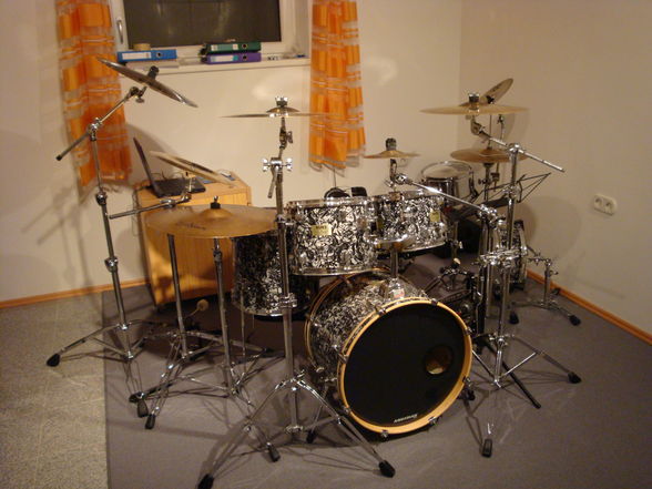 Drums... - 