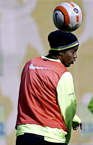 \\ A bOa BüDl VoM rOnAlDiNhO \\ - 