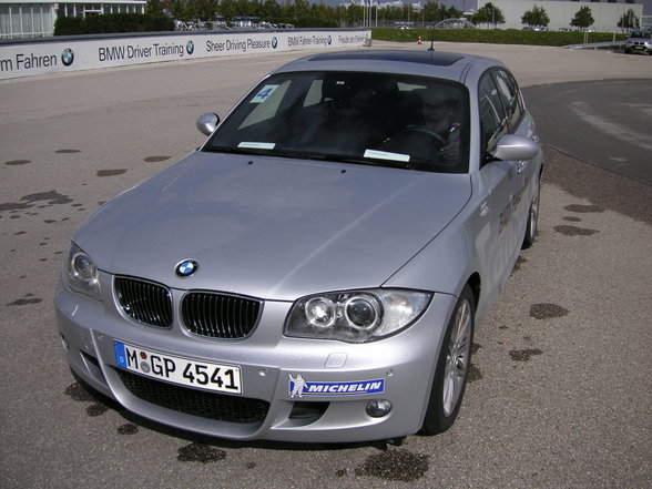 BMW - 