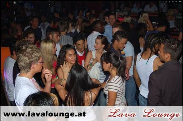 ~LaVa~LoUnGe~ - 