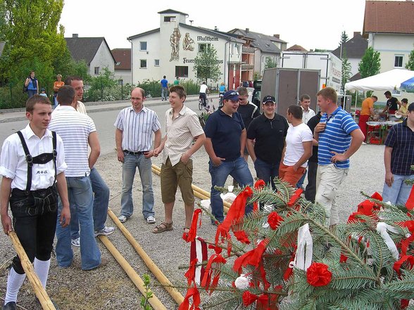 Maibaum aufstellen - 