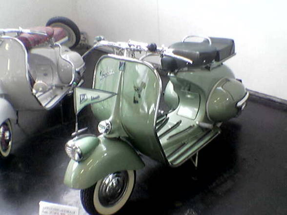 **VESPA--nèst pas?** - 