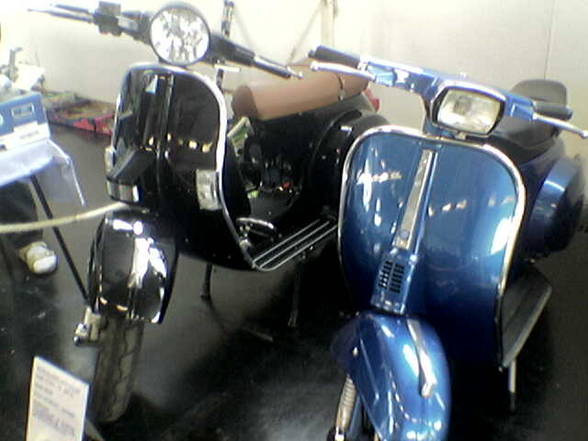 **VESPA--nèst pas?** - 