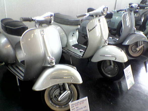 **VESPA--nèst pas?** - 