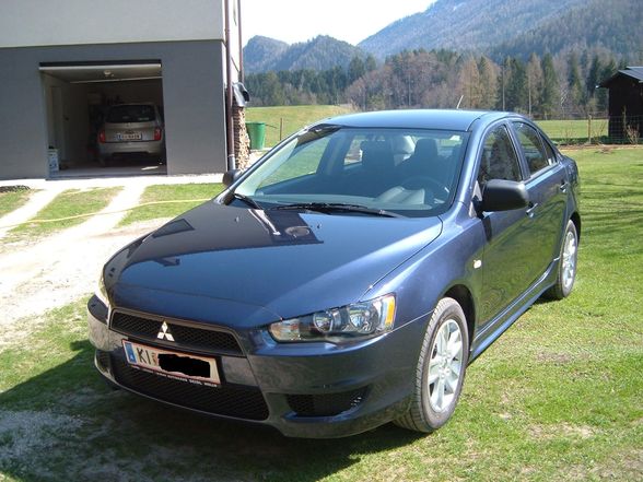 Mitsubishi Lancer - 