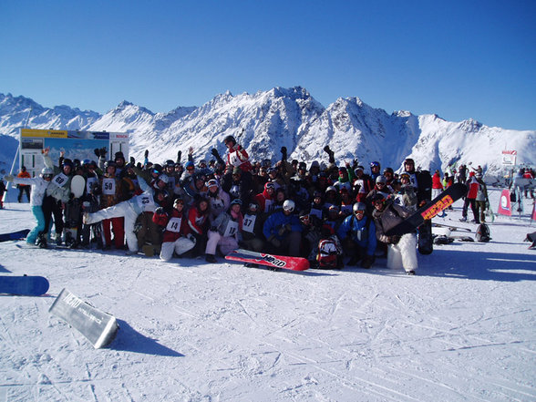 SnOwBoArDlEhReRaUsBiLdUnG - 