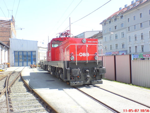 ÖBB-Bahn wirkt gg tut tut - 