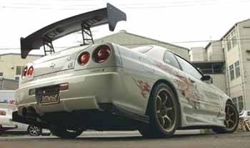 NISSAN SKYLINE - 