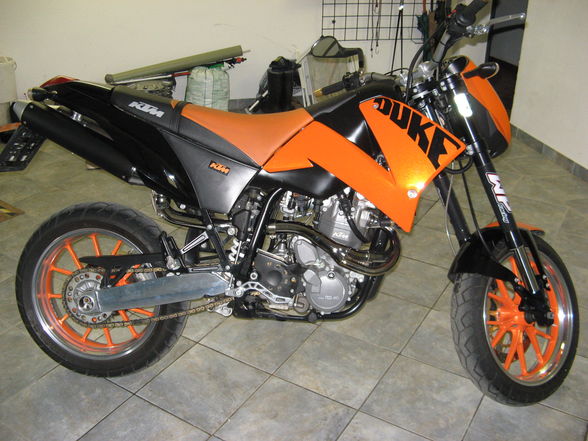 KTM 640 Duke 2 - 