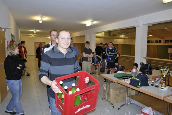 Bezirks-Hallenfußballturnier - 