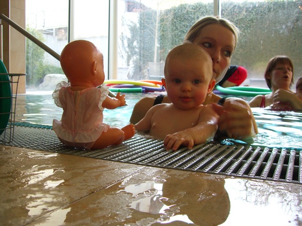 ** BABYSCHWIMMEN** - 