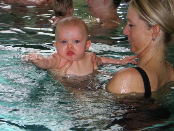 ** BABYSCHWIMMEN** - 