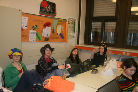 (= Der Fasching war in unserer Schule =) - 