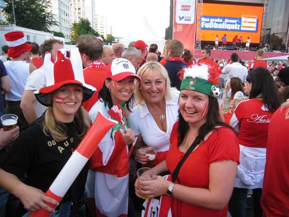 FAN ZONE in Linz - 