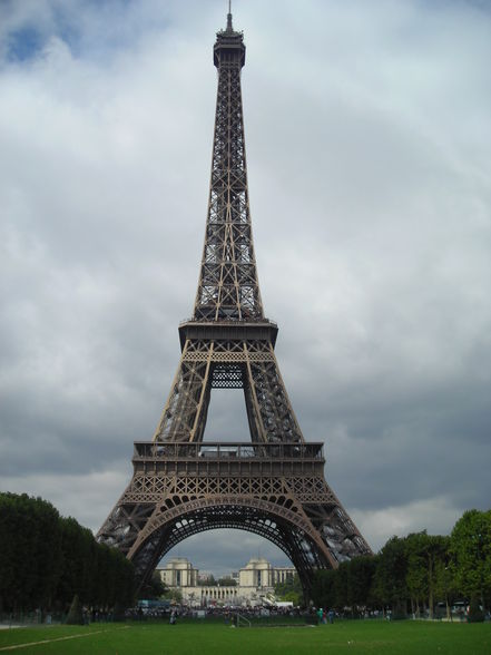 PARIS - 