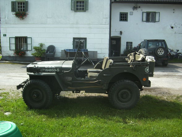 Jeep - 