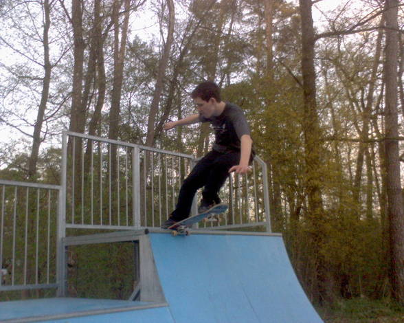 sKaTeSeSsIoNs - 