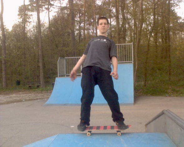 sKaTeSeSsIoNs - 