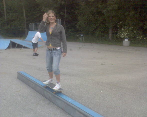 sKaTeSeSsIoNs - 