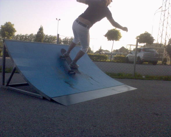 sKaTeSeSsIoNs - 