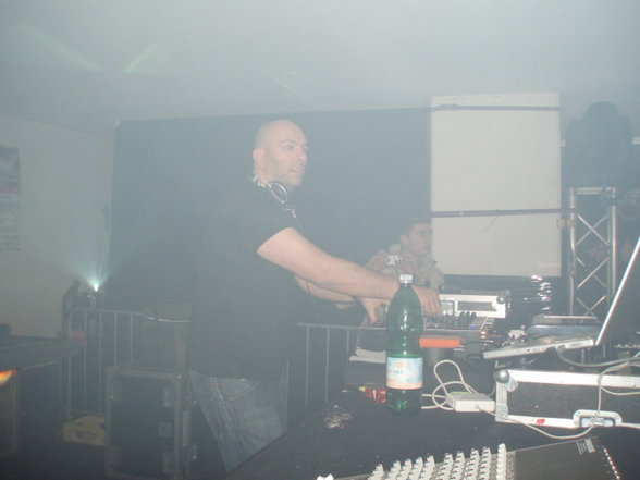 **RAVE ON SNOW FESTIVAL 2006** - 