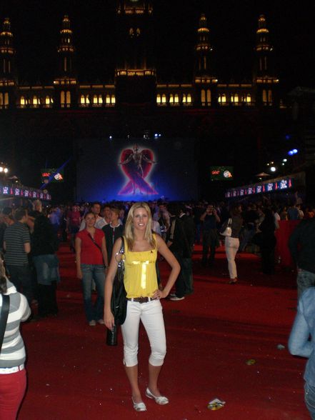 ~*~ LiFe balL 2008 ~*~ - 