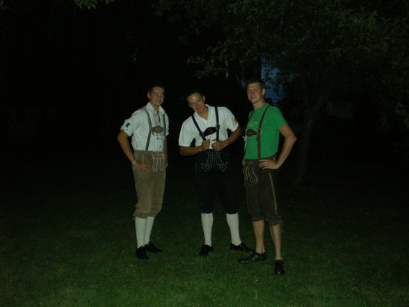 LeDeRhOsEn>TREFFEN ;-) - 