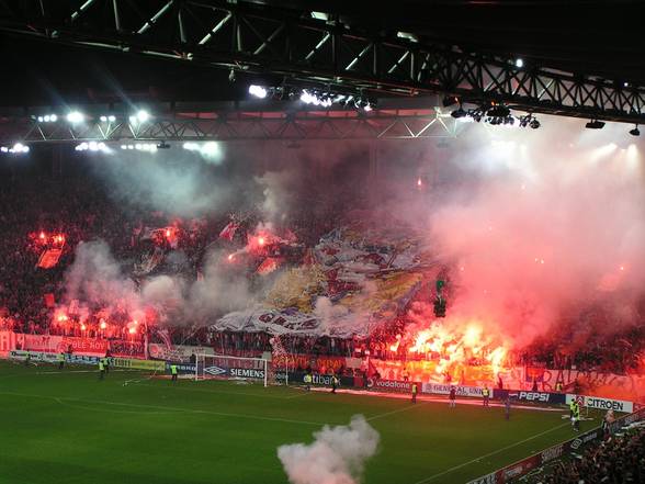 OLYMPIAKOS ! ! ! ! ! - 