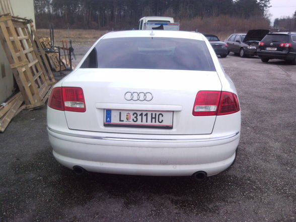 Neues Flaggschiff...AUDI A8 ;) - 