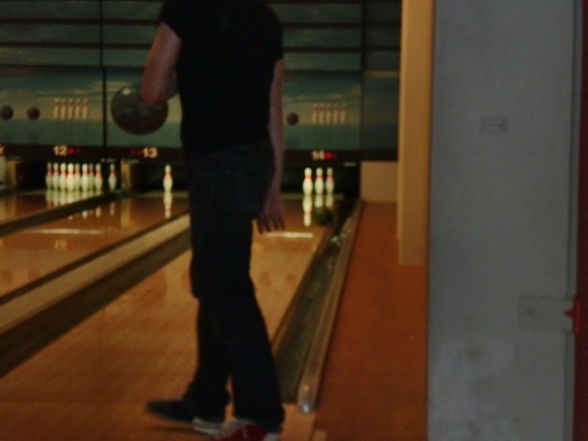 *BOWLING* - 