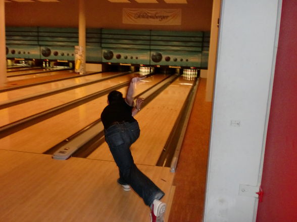 *BOWLING* - 