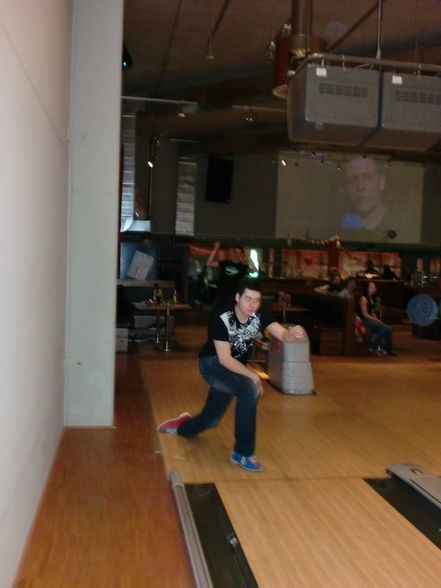 *BOWLING* - 