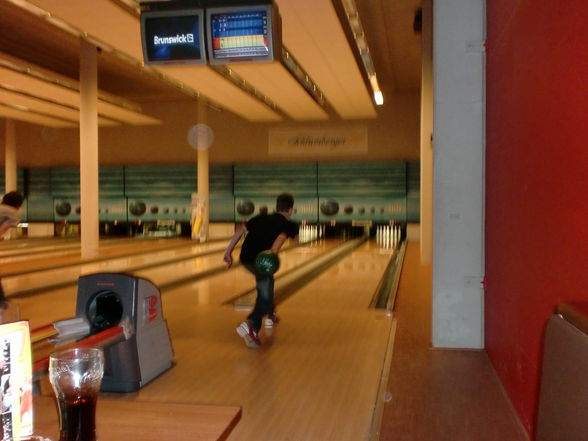 *BOWLING* - 