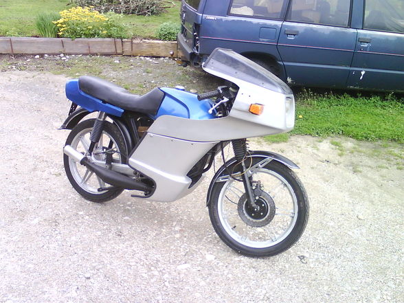 Mei Moped - 