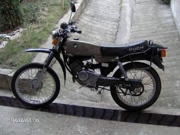 Mei Moped - 