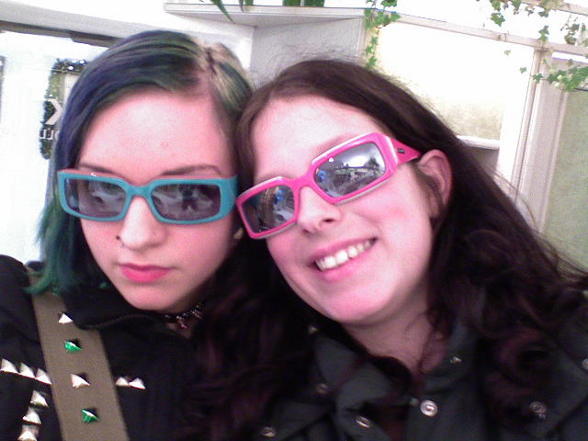 15.1.2008 ^^ Jenny+ Denise unterwegs =) - 