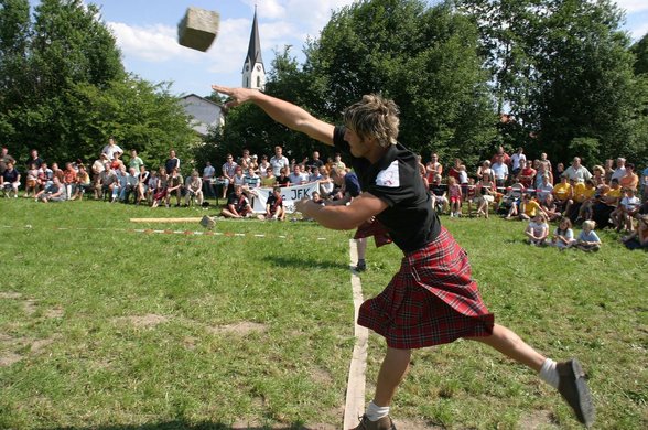 Koxi goes to Highland-Games - 