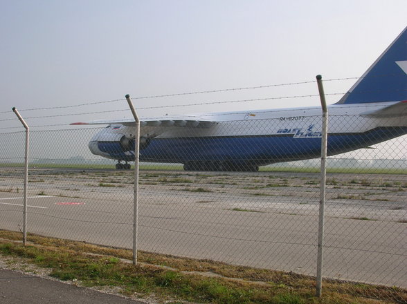 Antonov 124 - 