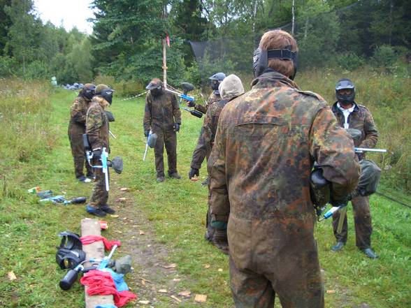 Klettern u.Paintball - 