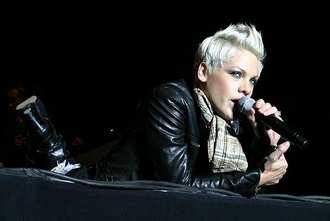 P!NK konzert am 6.7.07 auf burg clam - 