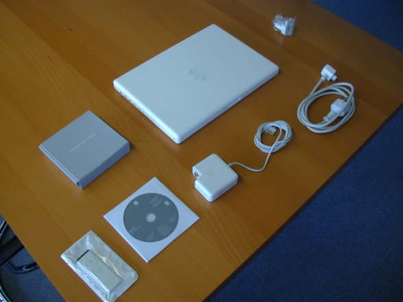 MacBook - 