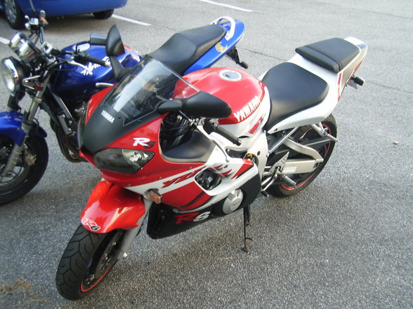 Yamaha R6 - 