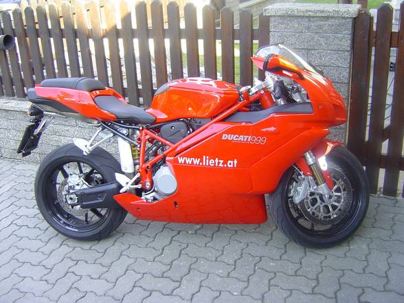 me@Ducati 999 - 