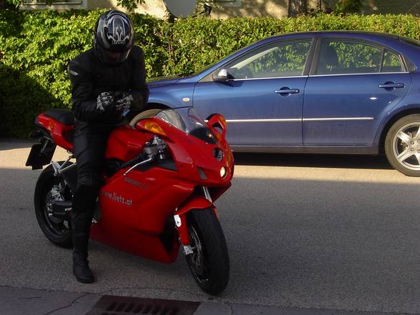 me@Ducati 999 - 