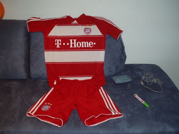 FC BAYERN - 