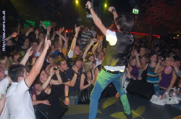 28.11.08 Basshunter im Evers - 