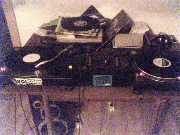 Turntables - 