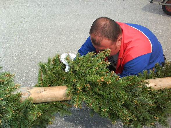 Maibaumaufstellen 2009 - 